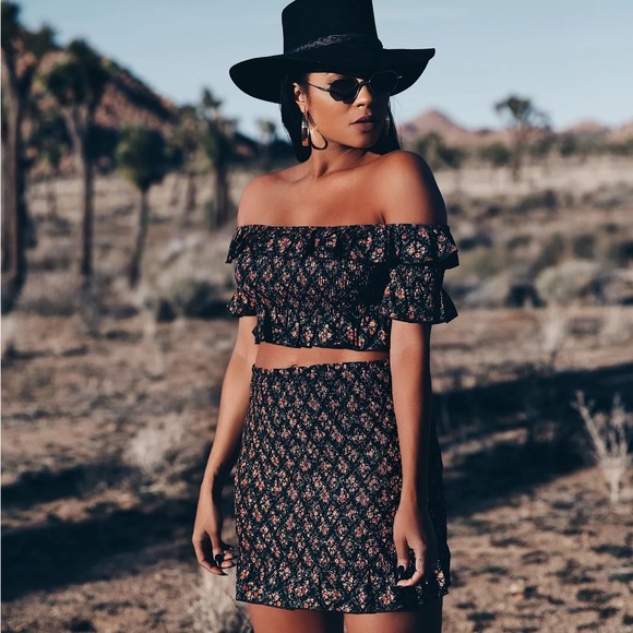 Floral Smock Set - Picture 2 of 6